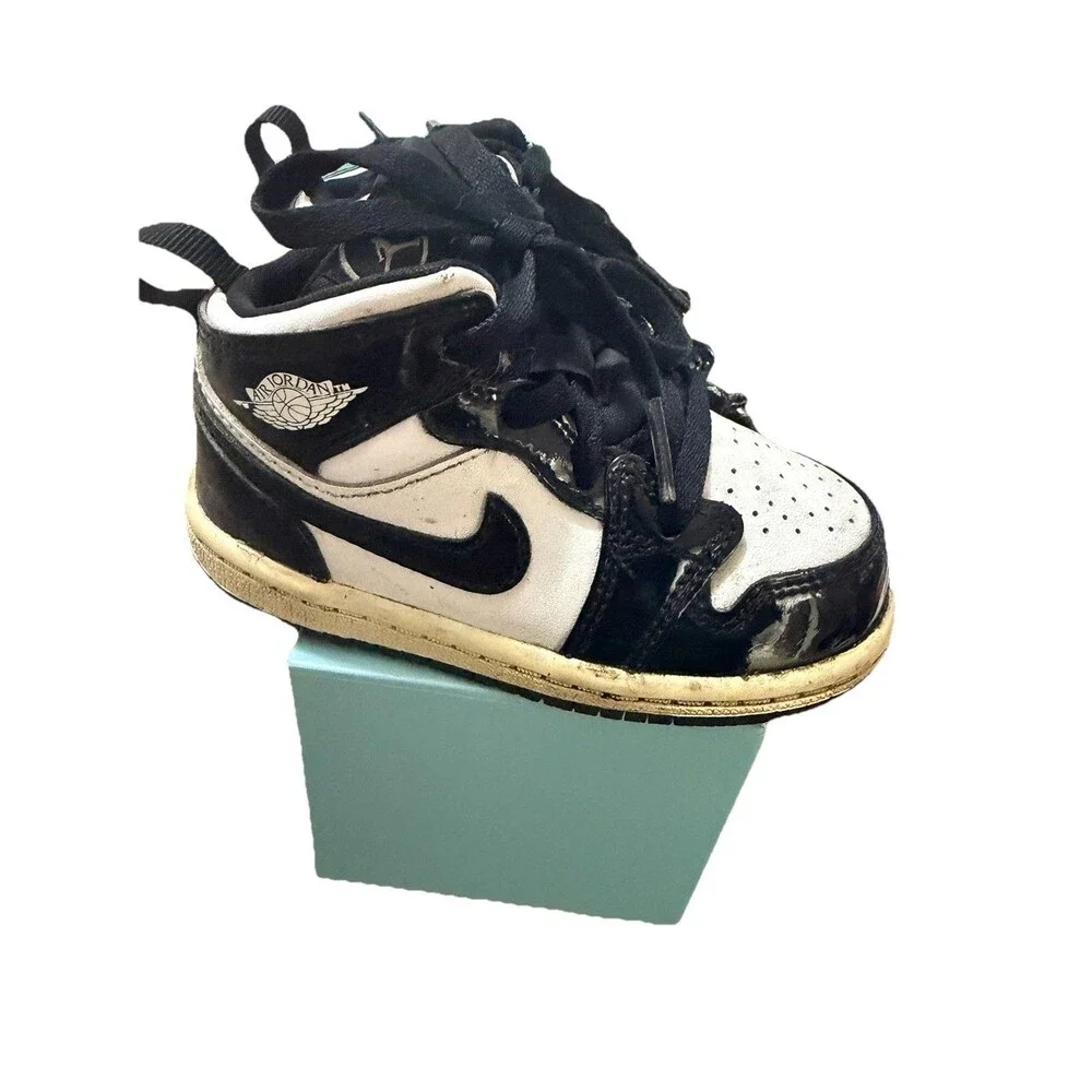 Nike Air Jordan 1 Mid Toddler Black White Sneakers Size 7C Used